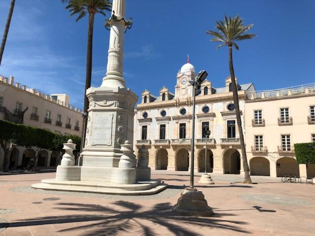 Rg Apartamentos Almeria Luaran gambar