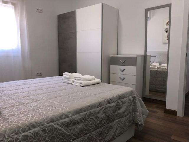 Rg Apartamentos Almeria Luaran gambar