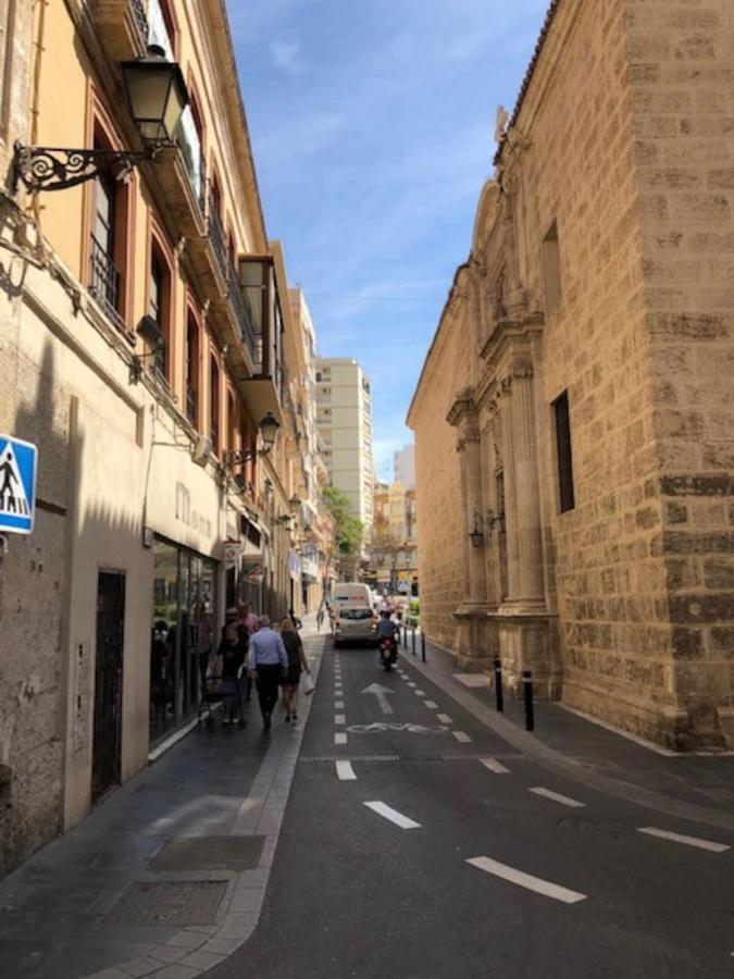 Rg Apartamentos Almeria Luaran gambar
